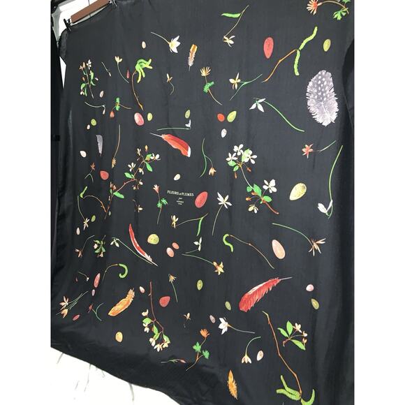 Hermes cashmere silk 54"x54" shawl Fleurs Et Plumes Black Floral 140 cm scarf - Picture 2 of 13